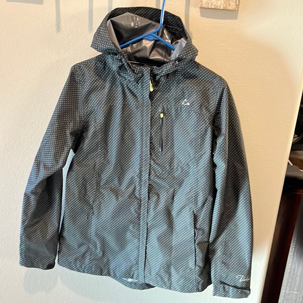 Paradox Lightweight Windbreaker/ rain jacket size M